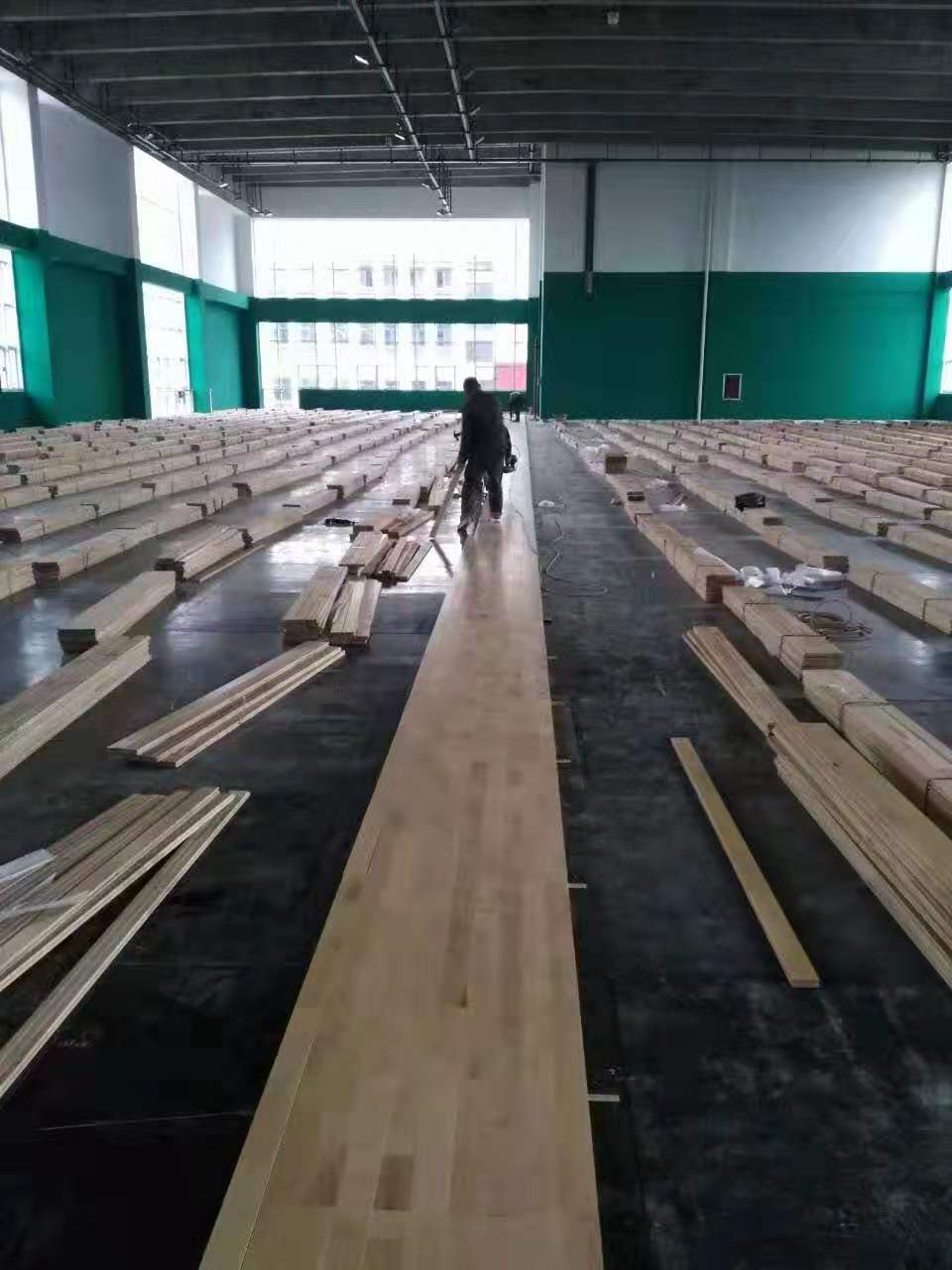湄潭县双龙骨舞台木地板翻新划线