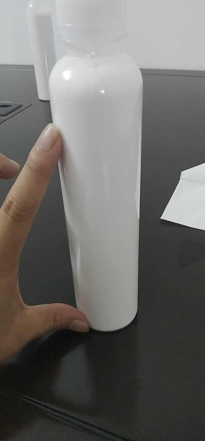 源茂无氨天然乳胶；低味，加工期间可不带口罩工作  浓缩胶乳  黄春发