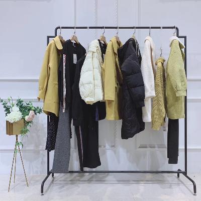 马克华菲女装,广州雪莱尔品牌折扣女装店铺