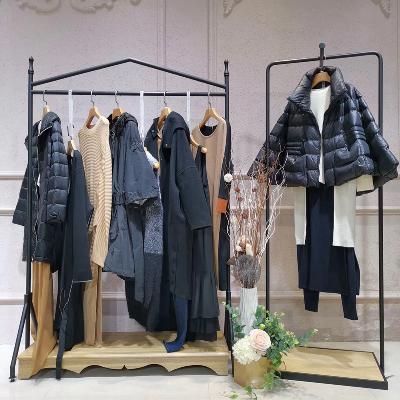 晒谷场女装,品牌折扣正品女装批发市场  雪莱尔