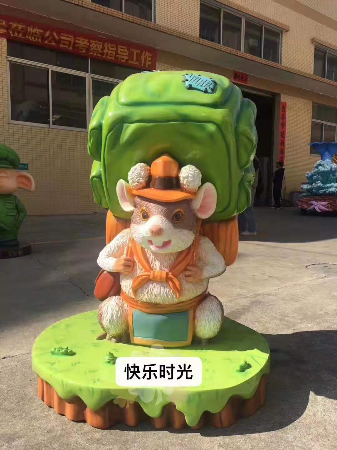 批发儿童玻璃钢老顽童站像  草坪  桌子  椅子