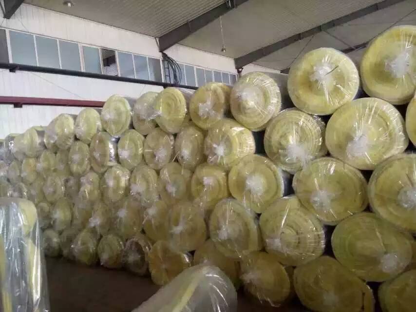 批发外墙防火吸音玻璃棉卷毡 贴铝箔玻璃棉卷毡  防火吸音棉  外墙保温材料