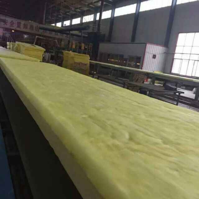 玻璃棉保温材料 外墙防火吸音玻璃棉卷毡 离心玻璃棉  防火吸音棉  外墙保温材料  贴铝箔玻璃棉