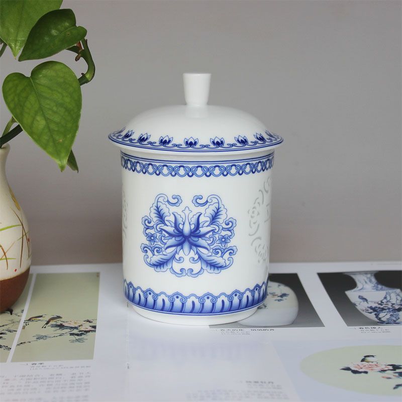 订做青花玲珑茶杯