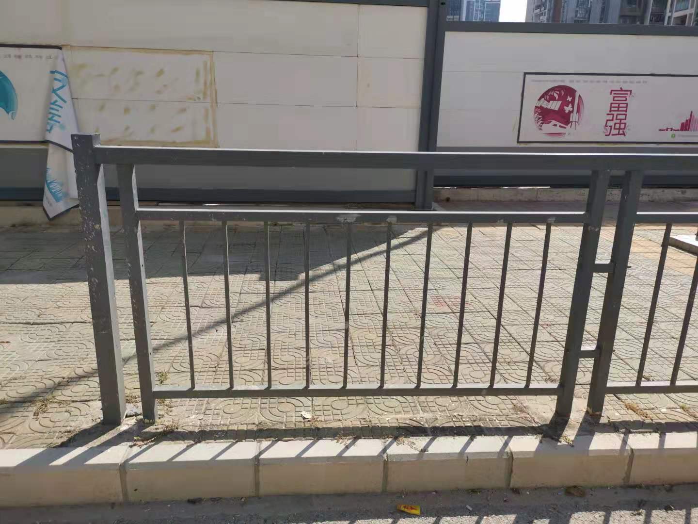海口交通设施机非护栏 道路护栏  京式护栏  工厂护栏  护栏厂家