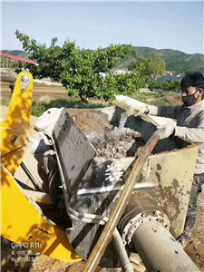 青海混凝土搅拌斗改装厂家有力量  改装搅拌斗  搅拌斗装载机  铲车自带搅拌斗