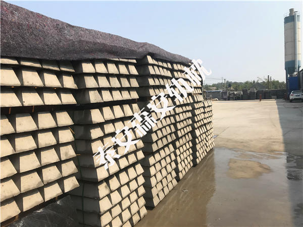 水泥枕木尺寸900轨距轨枕-森安水泥轨枕厂家 森安轨枕厂家