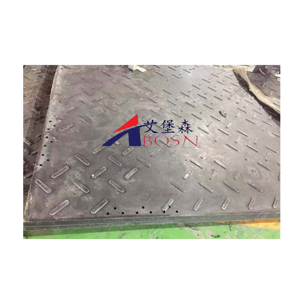 加注防滑纹路路基板