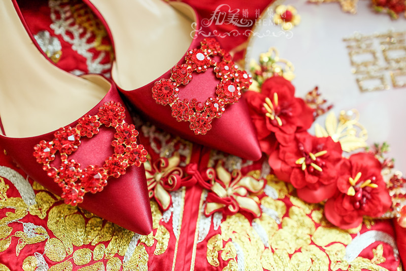 中山婚纱礼服租赁店 婚纱/秀禾服/姐妹服出租  中山婚庆公司  中山婚礼布置公司