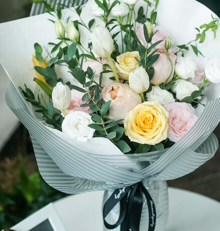 告白鲜花种类繁多 大师级花艺作品  告白盆景  告白鲜花好吗