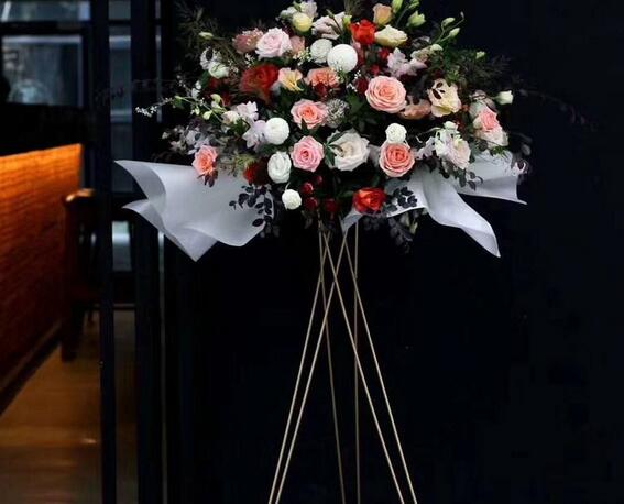 告白花店艺术 让人犹如置身花海  告白花艺  告白鲜花好吗