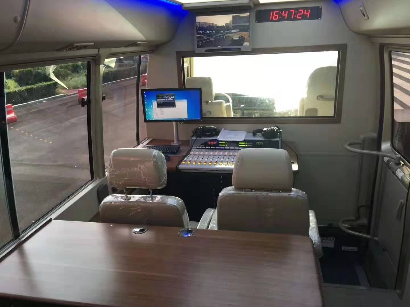 三所广电直播广播车