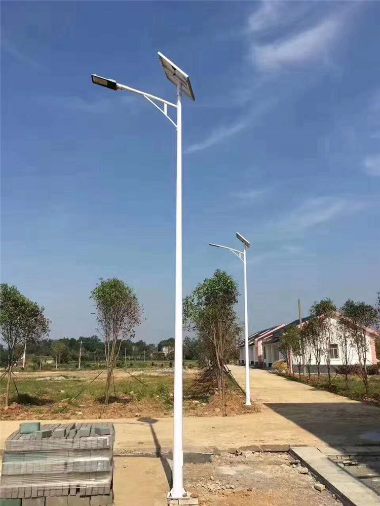 漯河路灯批发经销，漯河路灯免费安装厂家  漯河路灯安装