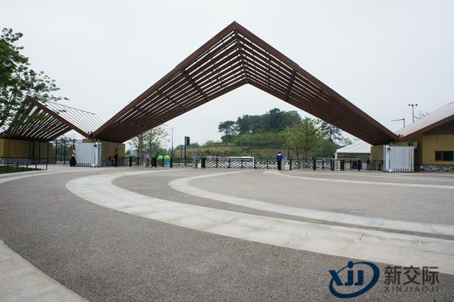 济源安装伸缩门如何安装 安装智能电动伸缩门  快速伸缩门报价  电动伸缩门厂家  自动伸缩门厂家