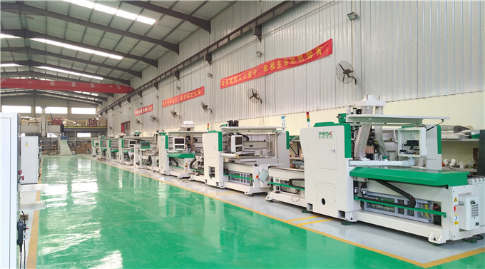 板式家具厂高端数控木工生产连线  数控开料机  木工生产线