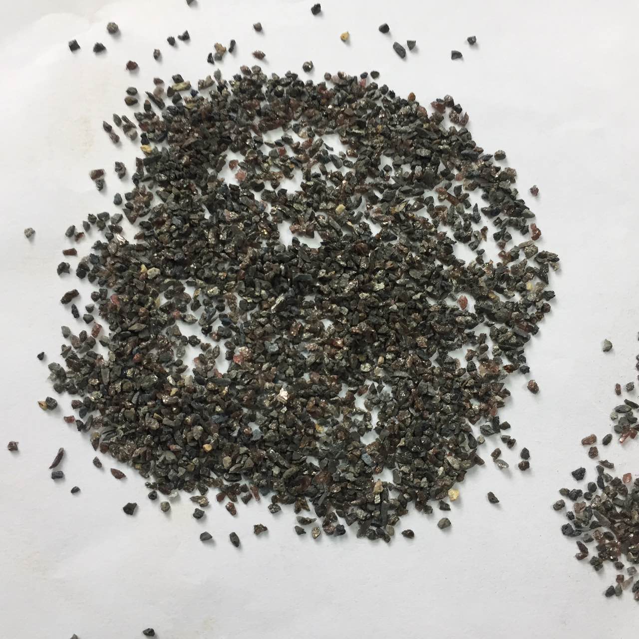 金刚砂的应用领域&nbsp;&nbsp;金刚砂滤料&nbsp;&nbsp;金刚砂地坪&nbsp;&nbsp;绿色金刚砂