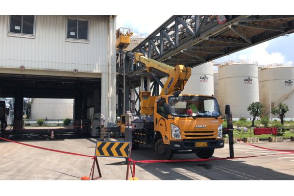 外墙管道安装广州高空车出租  高空作业车  云梯车  路灯车
