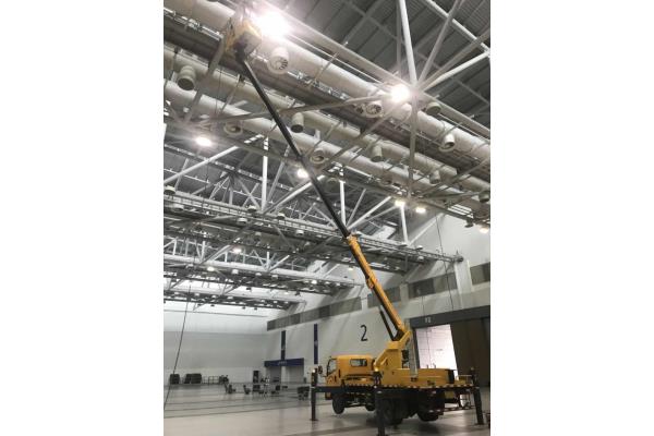 外墙不漏高空作业车出租广州云梯车路灯车租赁
