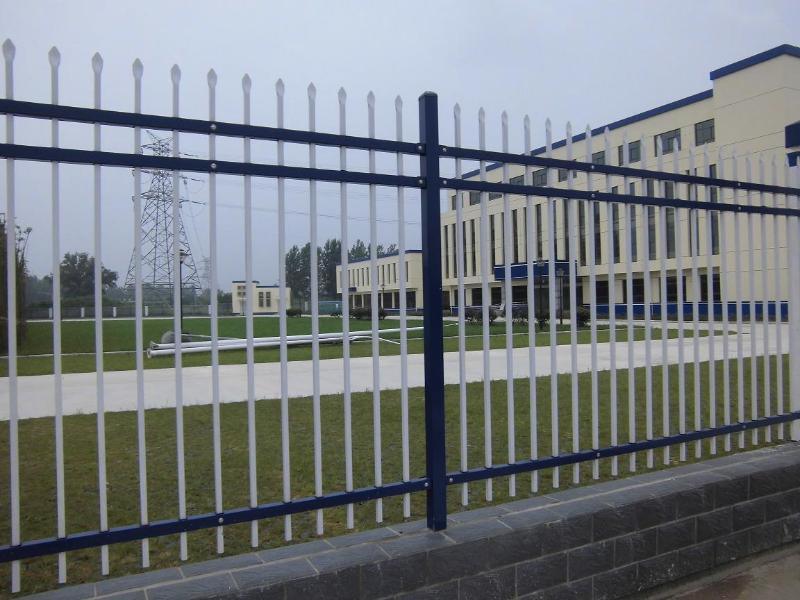 锌钢护栏_住宅小区别墅围墙配件生产厂家-鸿