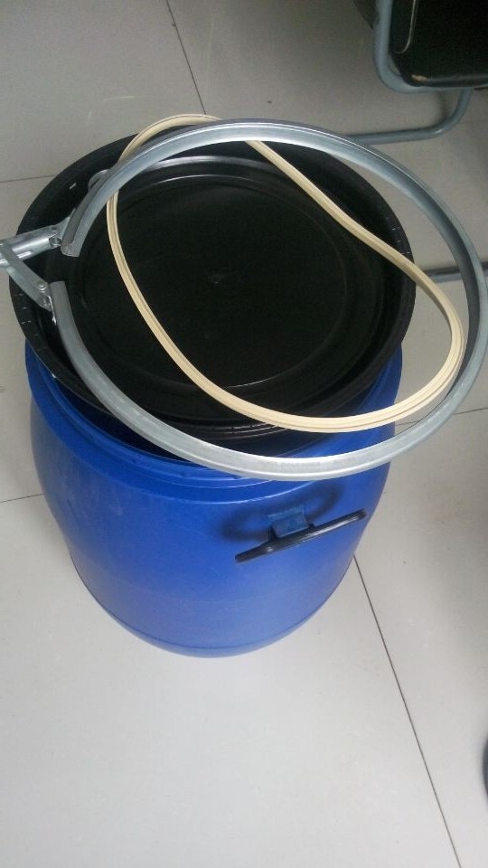 50升抱箍桶蓝色  50升法兰桶  50升卡卡子桶