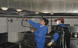 酒店饭店单位大型油烟机管道风机净化器清洗  油烟机管道清洗  风机清洗