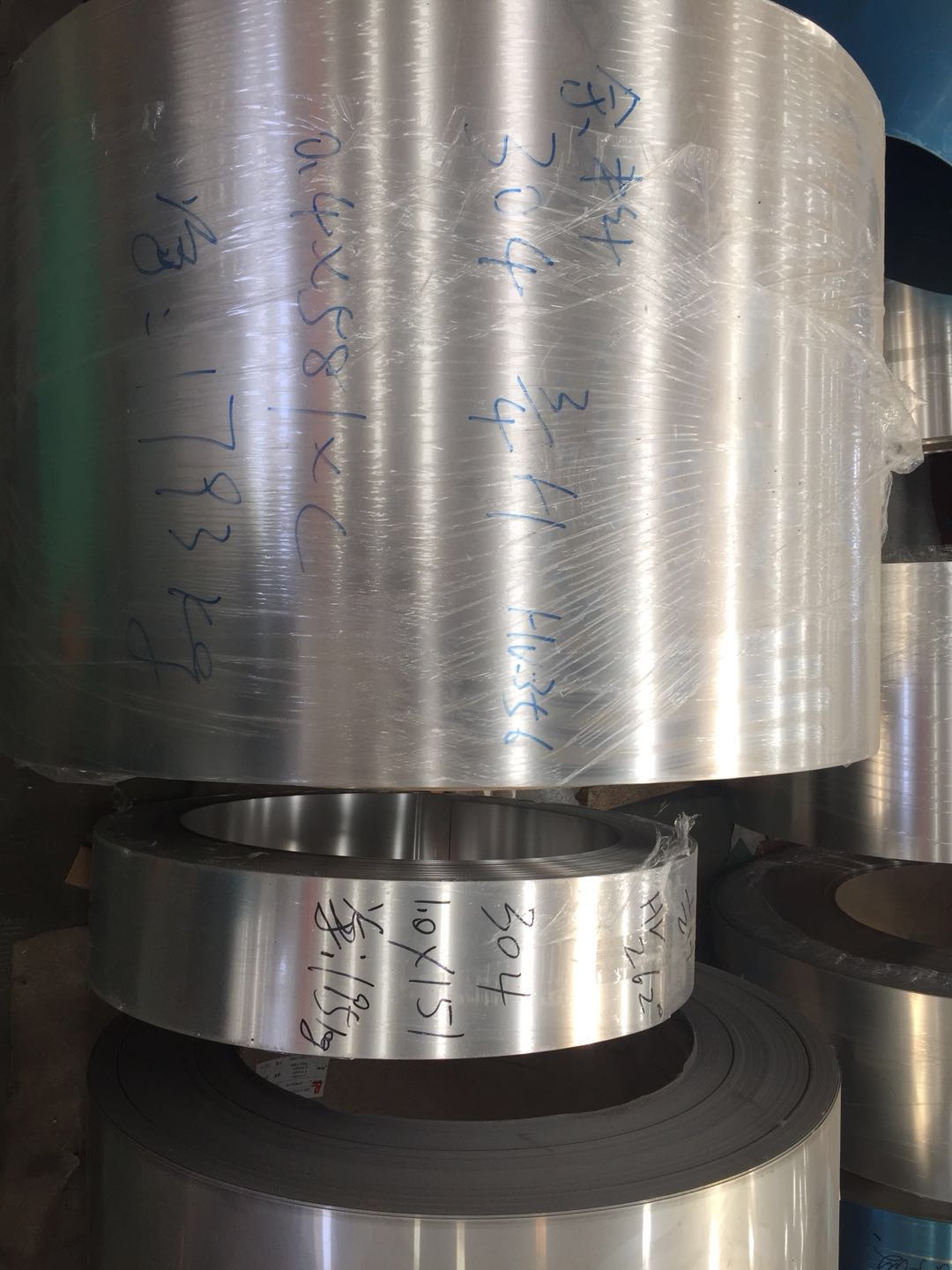 邯郸304不锈钢保温皮/0.3*1米宽不锈钢皮多少钱一平方