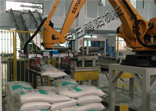 山东大米包装码垛线 饲料自动堆垛机  码垛设备  码垛机械手