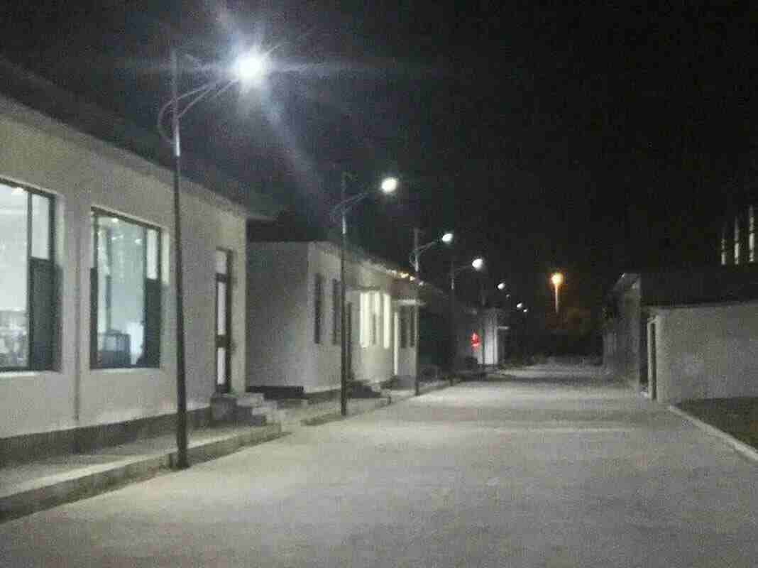 珲春市新农村户用太阳能路灯快递送货厂家批发