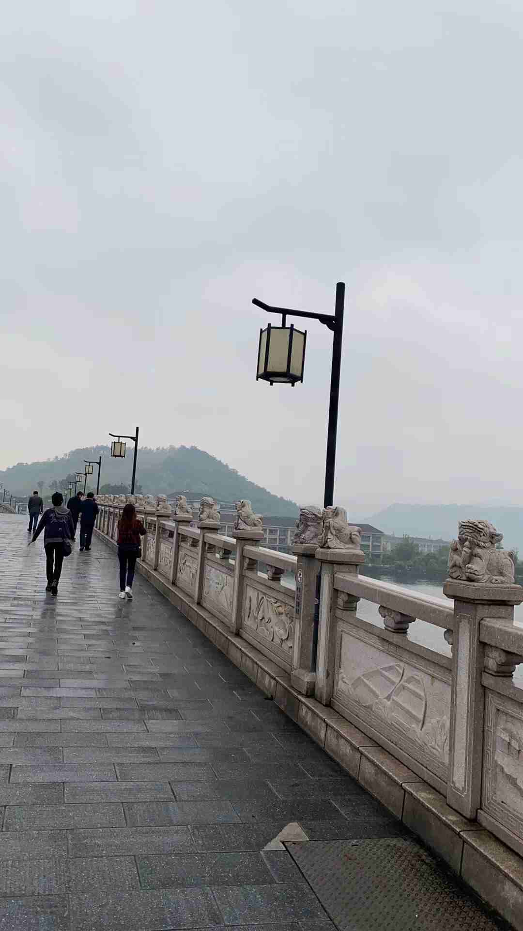 同心太阳能路灯日常维护要点--楷举