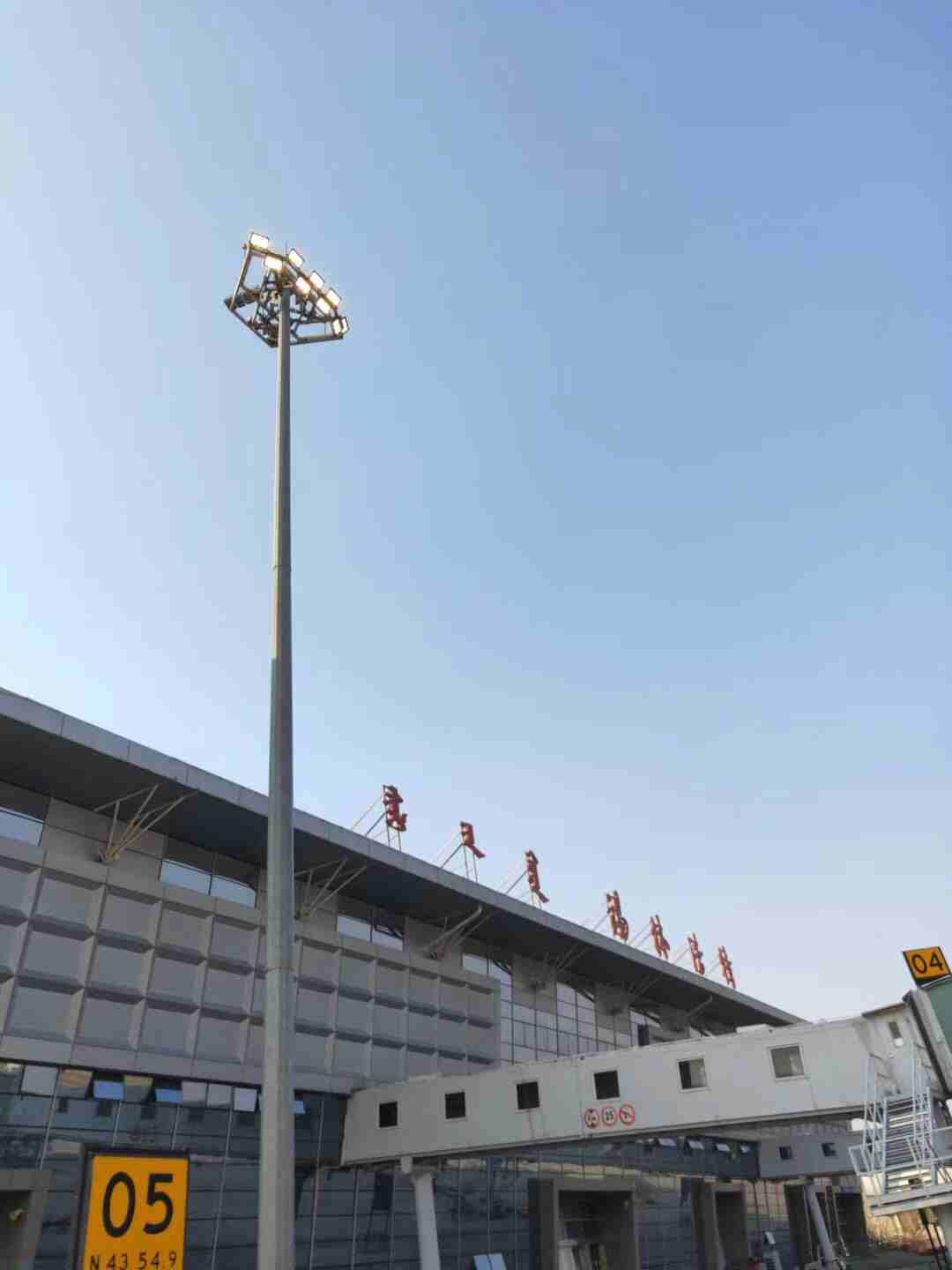 大同LED12米路灯厂家专做亮化工程