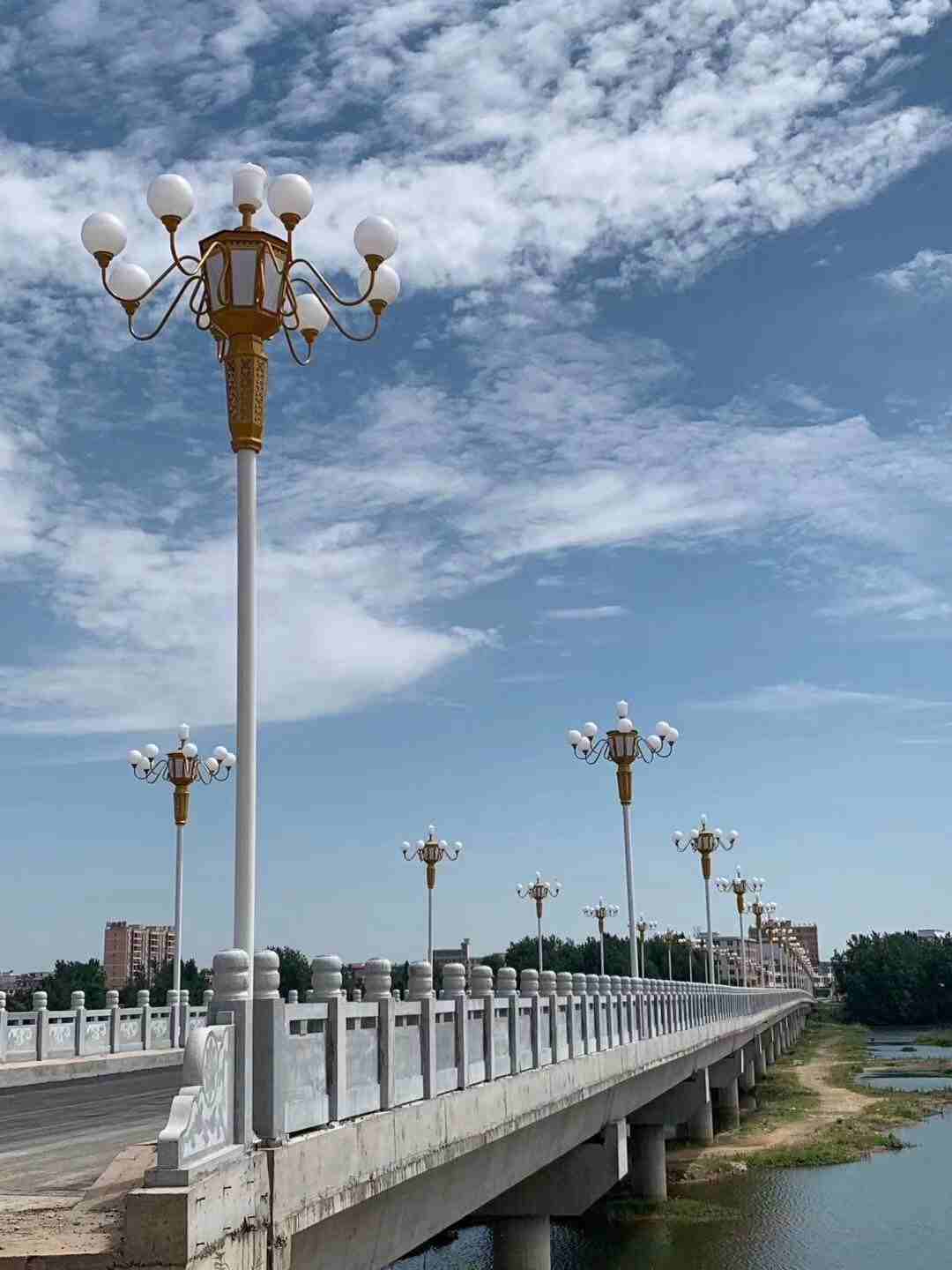 阜新6米8米太阳能路灯厂家特点介绍