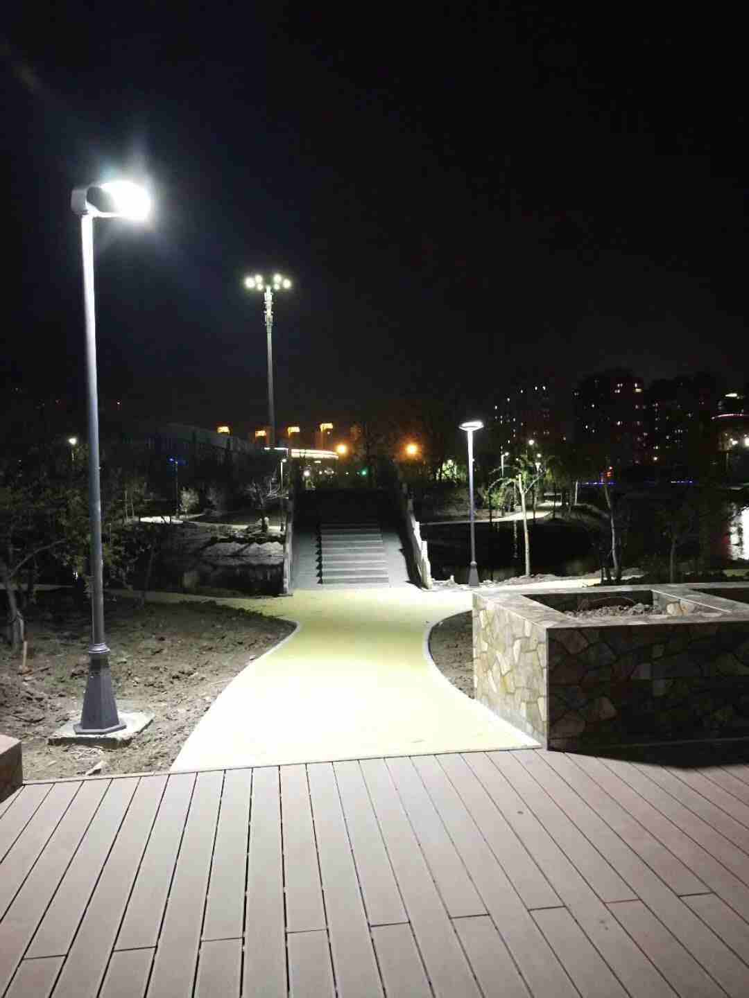 红寺堡区1.5米太阳能壁灯一件起批--楷举照明