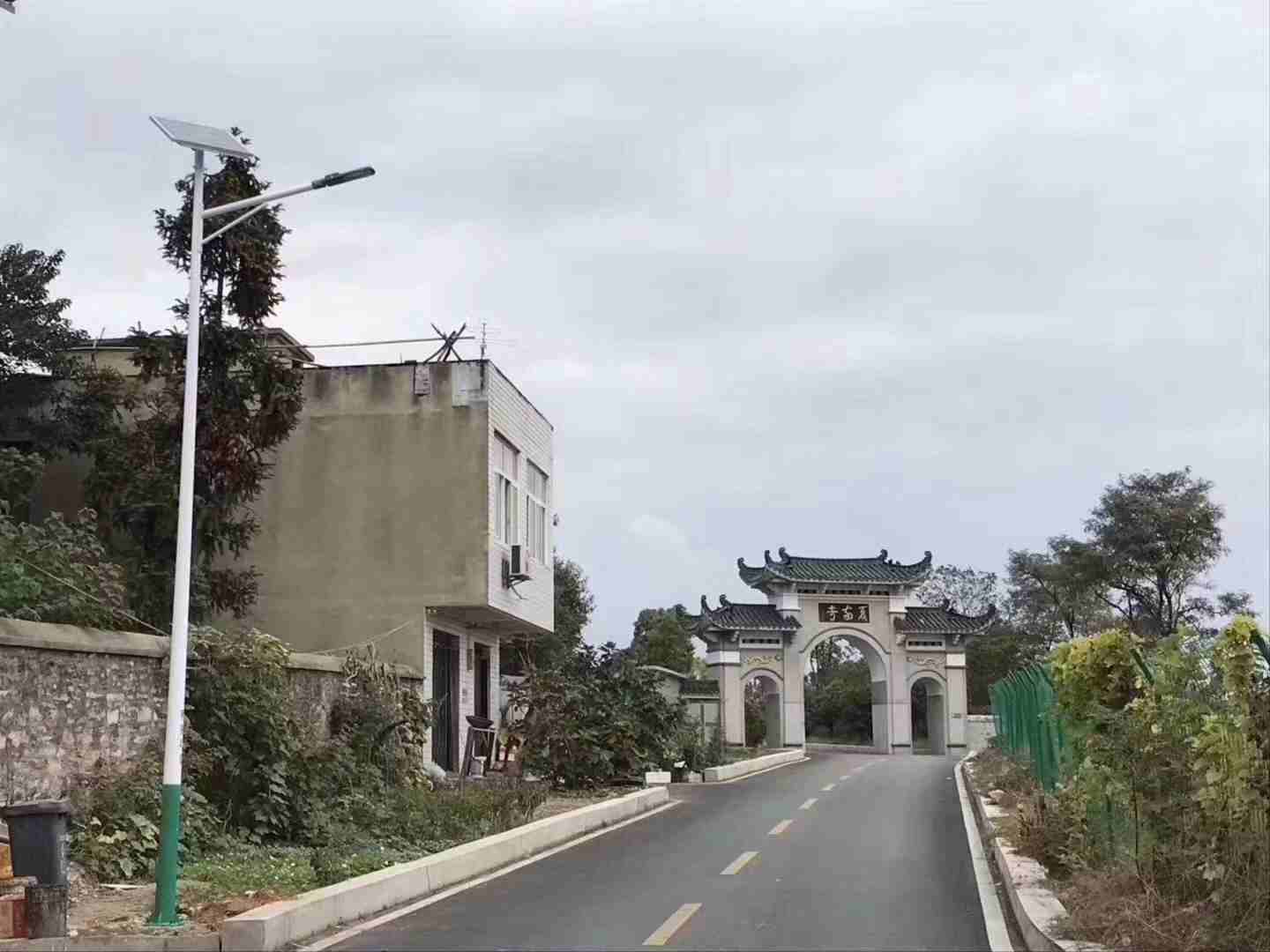 长治6米8米太阳能路灯厂家专做亮化工程
