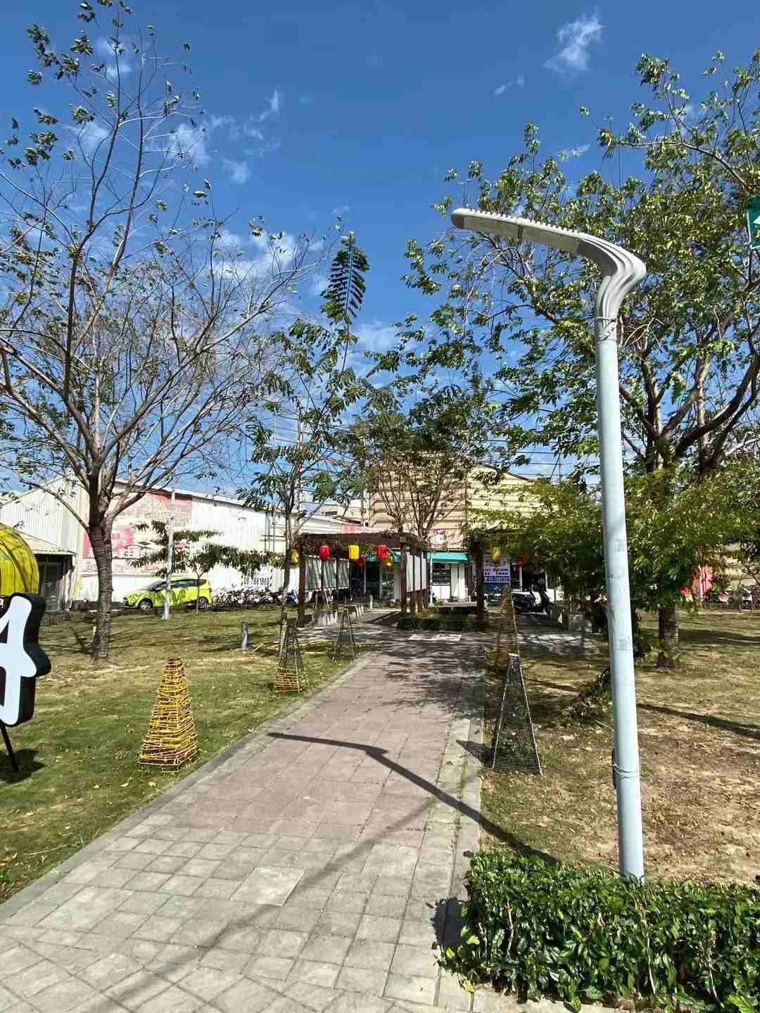 头屯河家用太阳能路灯免费上门安装--楷举
