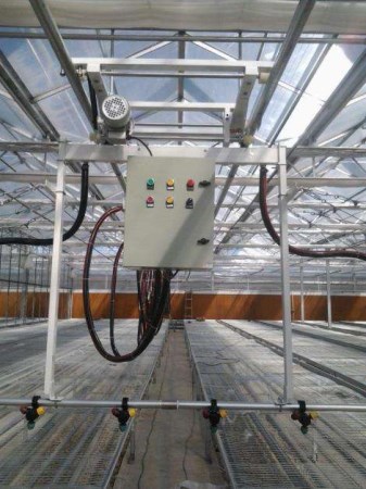 全自动喷灌给广大农户带来的便利及效益  全自动喷灌机  苗床