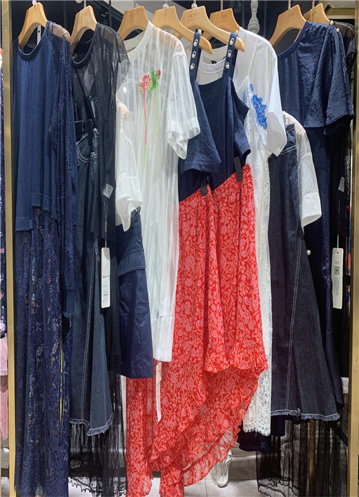 香港女装品牌宝贝玛丽专柜撤柜库存尾单货源  宝贝玛丽货源  直播女装货源