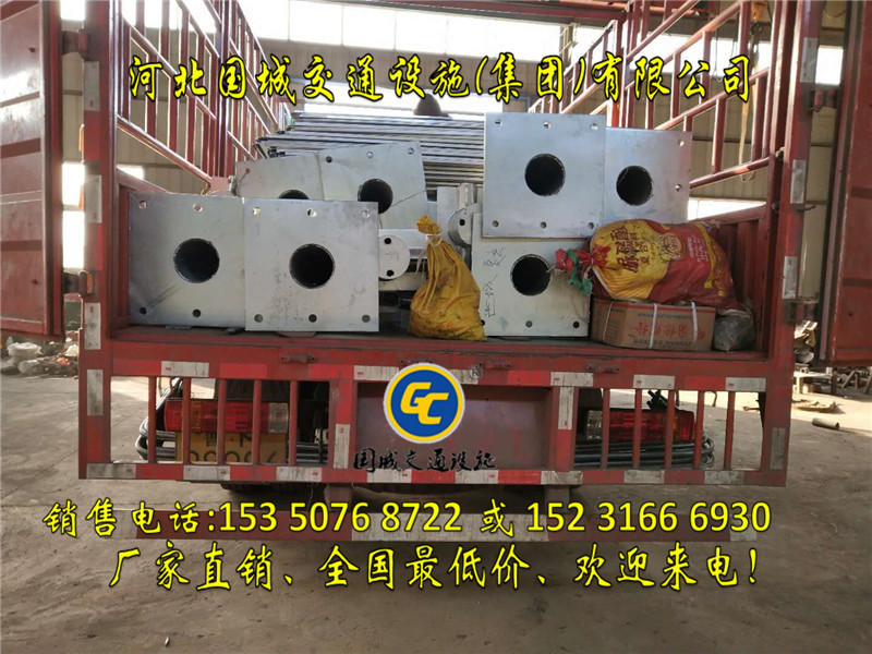 德惠悬臂式交通标志杆生产,道路指路牌制造厂  高速公路标志牌  旅游景区交通指示牌