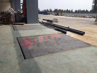 10吨固定式登车桥&nbsp;&nbsp;移动式登车桥