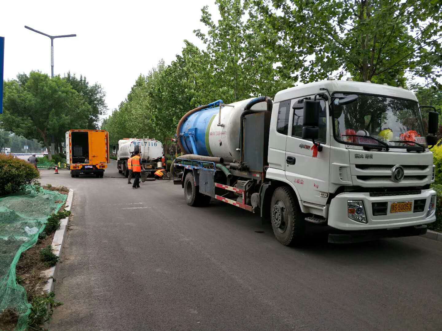 兴华大街化粪池清理
