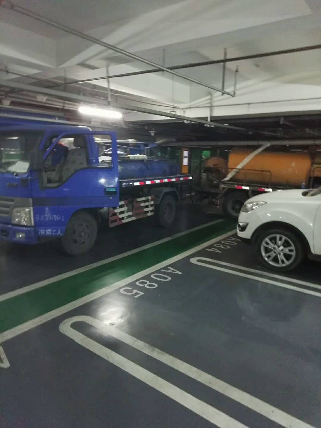 东铁匠营抽隔油池