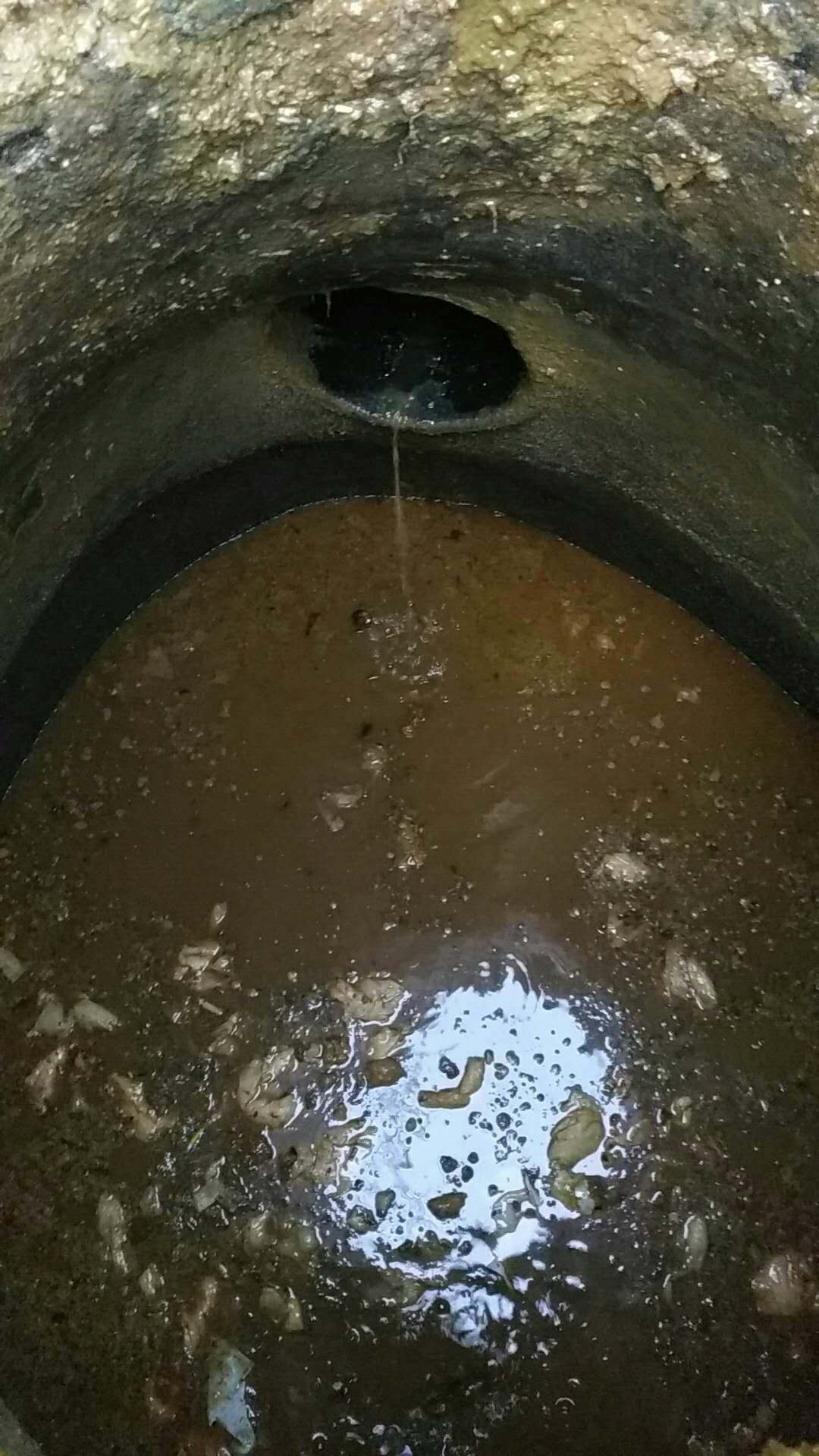 丰台路隔油池清掏