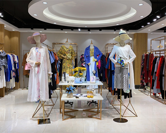 意大利一线品牌卡汶20秋冬撤柜折扣女装尾货走份批发  品牌折扣女装尾货批发  库存女装货源  厂家直销一手货源