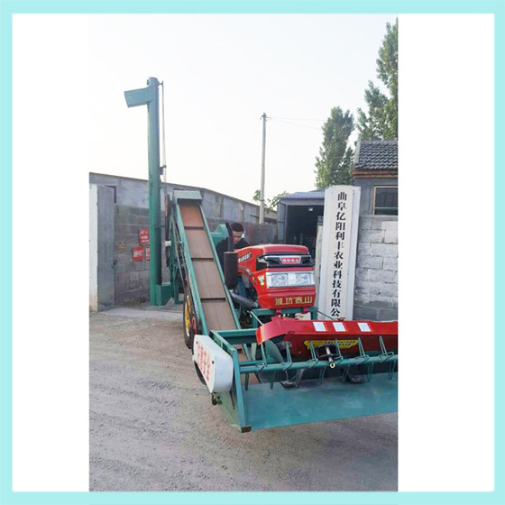 大型免剥皮脱粒一体机  大型玉米脱粒机  双滚筒玉米脱粒机  悬挂式玉米脱粒机