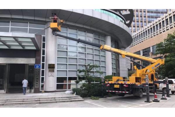 惠州高空车出租 博罗高空车出租 惠州高空作业车出租  惠州云梯车出租  惠州路灯车出租
