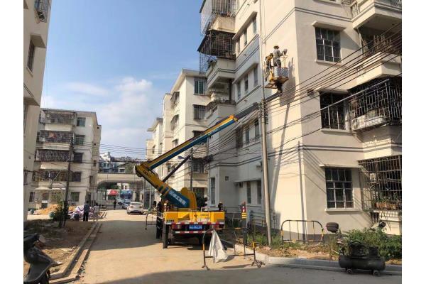 清远高空车租赁报价 清远高空作业车 清远路灯车  高空车出租  高空作业车出租  路灯车出租