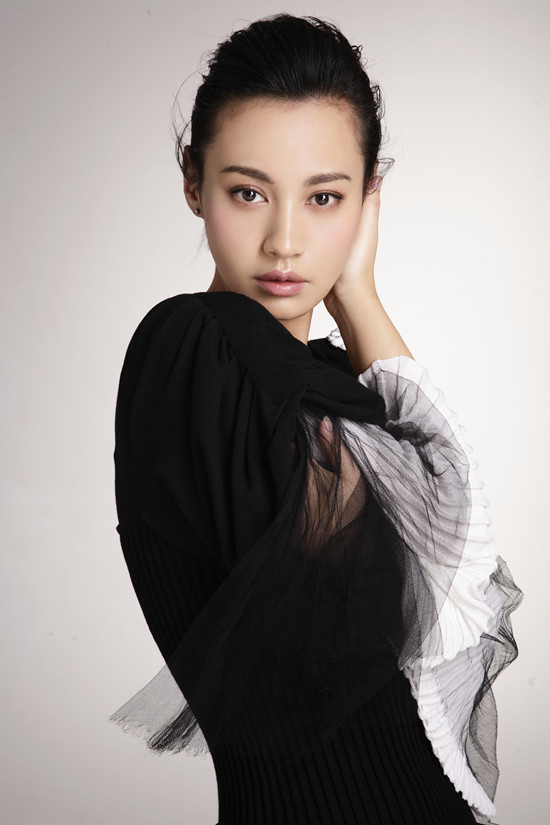 杨雪广告代言商演品牌推广baisu1123  商演演唱会  线上推广