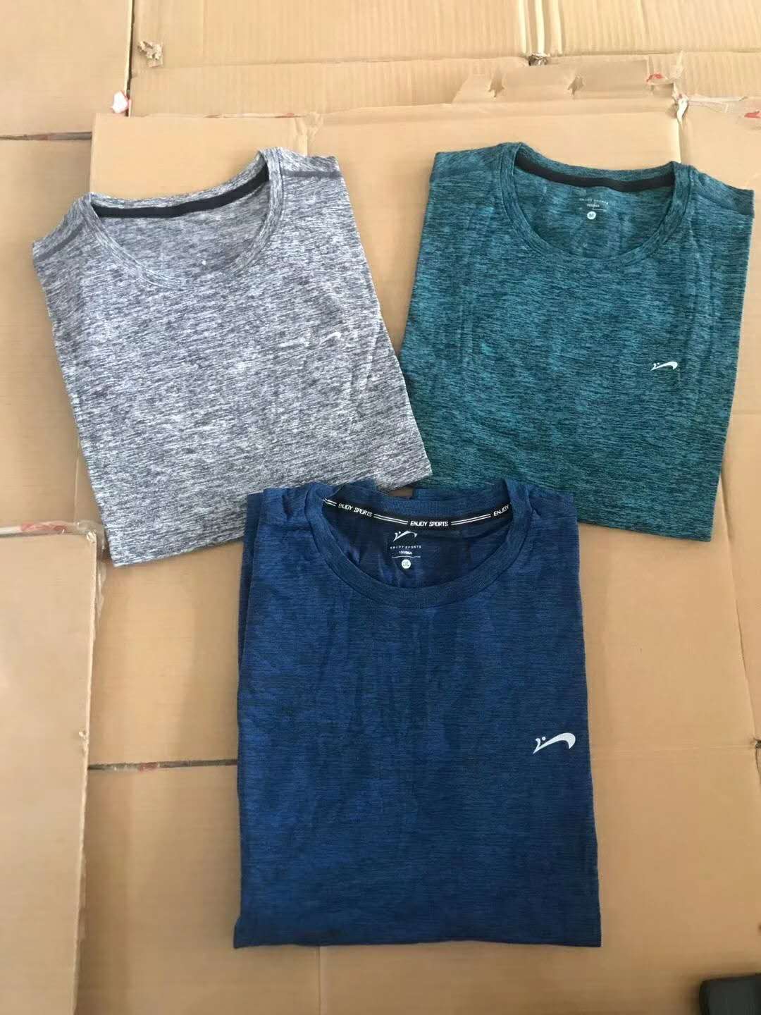 江枫服饰提供贵人鸟最新款一体织短袖