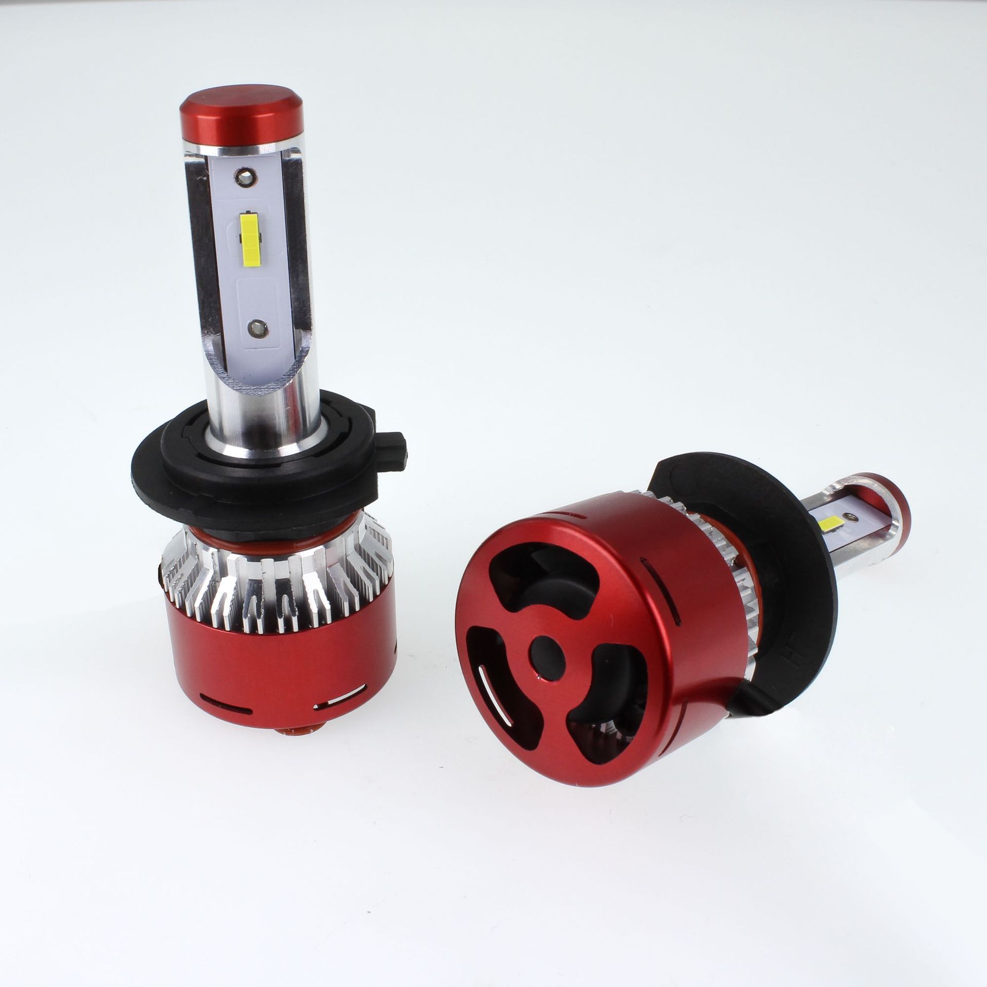 汽车LED雾灯 LED车灯 LED汽车大灯 LED摩托车灯  汽车LED灯  前照灯