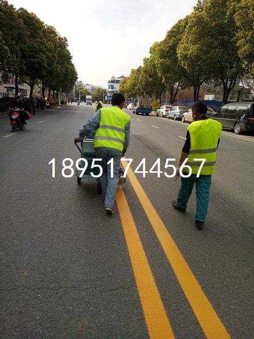 南京达尊交通工程公司-南京道路划线的施工的工序  南京停车场划线  南京车位划线