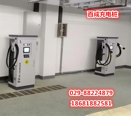 立柱式汽车直流快充桩03